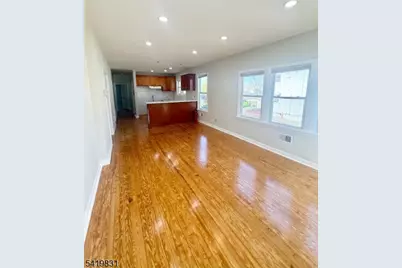 204 Burgess Pl, Passaic, NJ 07055 - Photo 7