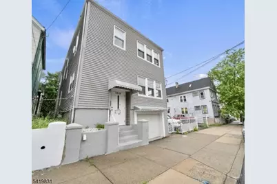 204 Burgess Pl, Passaic, NJ 07055 - Photo 3