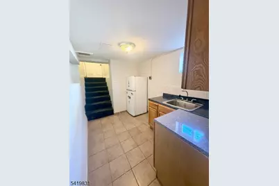 204 Burgess Pl, Passaic, NJ 07055 - Photo 17