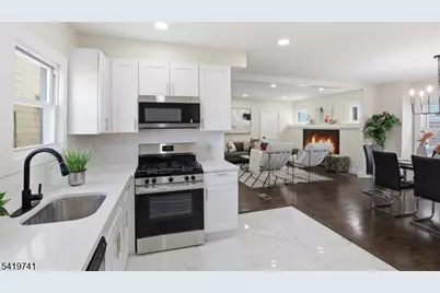 154 Columbia Ave, Newark, NJ 07106 - Photo 13