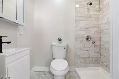 154 Columbia Ave, Newark, NJ 07106 - Photo 23