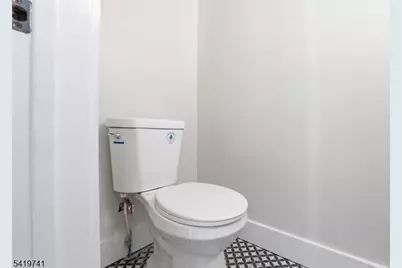 154 Columbia Ave, Newark, NJ 07106 - Photo 21