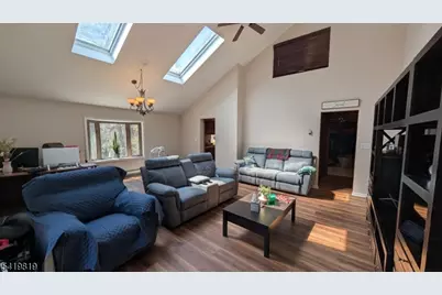 534 Hamburg Tpke, West Milford, NJ 07480 - Photo 3