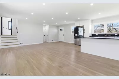 22 Barry Dr, West Orange Township, NJ 07052 - Photo 9