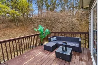 32 Oak Point Dr, Hamburg, NJ 07419 - Photo 17