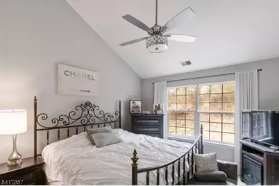 32 Oak Point Dr, Hamburg, NJ 07419 - Photo 9