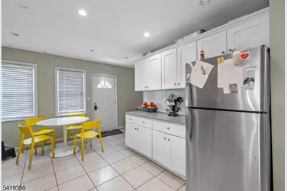 38 Nairn Pl, Newark, NJ 07108 - Photo 7