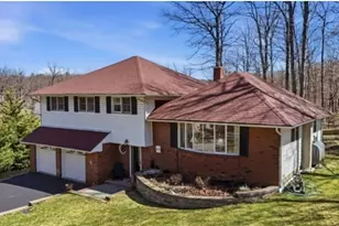 36 Esther Dr, Vernon, NJ 07422 - Photo 1