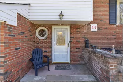 36 Esther Dr, Vernon, NJ 07422 - Photo 9