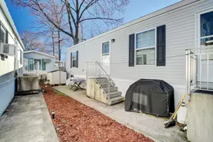 17 E 6th St, Moonachie, NJ 07074 - Photo 3