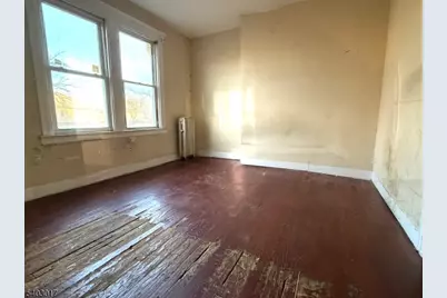 66 Scheerer Ave, Newark, NJ 07112 - Photo 15