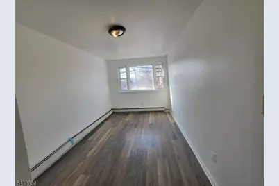 111 Pine St, Elizabeth, NJ 07206 - Photo 9