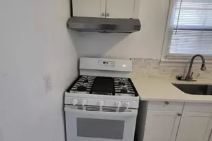 111 Pine St, Elizabeth, NJ 07206 - Photo 3