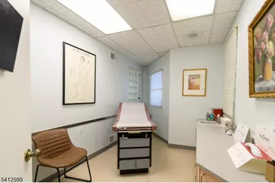 29 Smull Ave, Caldwell Boro Twp., NJ 07006 - Photo 17