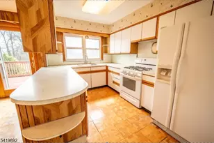 119 Reynolds Ave, Parsippany, NJ 07054 - Photo 7