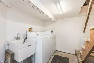 19 Sylvan Pl, Montclair, NJ 07042 - Photo 27