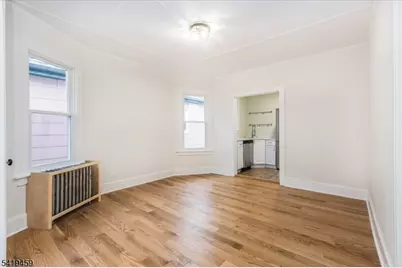 19 Sylvan Pl, Montclair, NJ 07042 - Photo 7