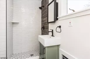 19 Sylvan Pl, Montclair, NJ 07042 - Photo 19