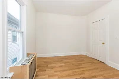 19 Sylvan Pl, Montclair, NJ 07042 - Photo 23