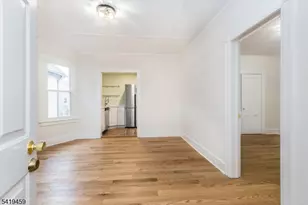 19 Sylvan Pl, Montclair, NJ 07042 - Photo 5