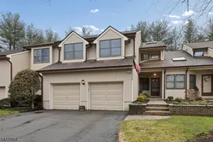 7 Valen Ct, Franklin Lakes, NJ 07417 - Photo 1