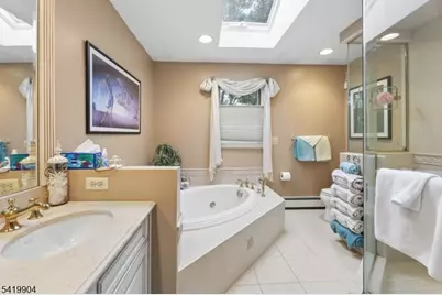 7 Valen Ct, Franklin Lakes, NJ 07417 - Photo 23