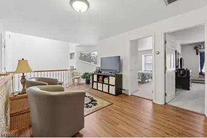 7 Valen Ct, Franklin Lakes, NJ 07417 - Photo 15