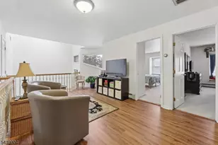 7 Valen Ct, Franklin Lakes, NJ 07417 - Photo 15