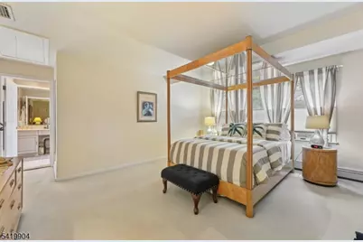 7 Valen Ct, Franklin Lakes, NJ 07417 - Photo 21