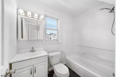 838 Rebecca Pl, Elizabeth, NJ 07201 - Photo 7