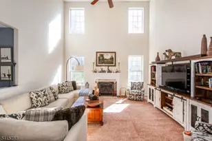 38 Saunders Ln, Mount Olive, NJ 07840 - Photo 9