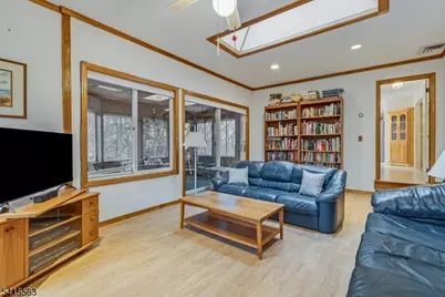 11 Wood Dr, Parsippany, NJ 07950 - Photo 7