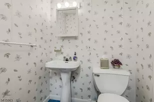 11 Wood Dr, Parsippany, NJ 07950 - Photo 27