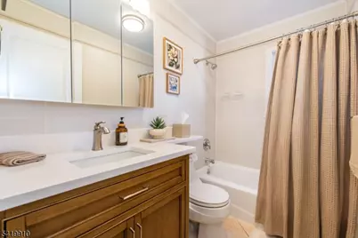 219 Linden Rd, Wayne, NJ 07470 - Photo 13