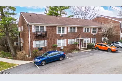 100 Pierson Miller Dr #9, Pompton Lakes, NJ 07442 - Photo 1