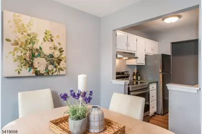 100 Pierson Miller Dr #9, Pompton Lakes, NJ 07442 - Photo 11