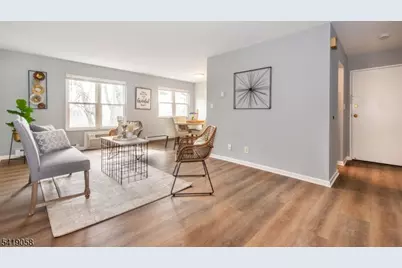 100 Pierson Miller Dr #9, Pompton Lakes, NJ 07442 - Photo 3