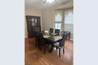 27 Briar Ln, Raritan Township, NJ 08822 - Photo 11