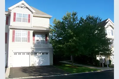 27 Briar Ln, Raritan Township, NJ 08822 - Photo 3