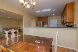 262 Abbey Dr, Franklin Township, NJ 08873 - Photo 9