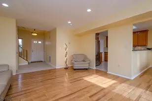 262 Abbey Dr, Franklin Township, NJ 08873 - Photo 7