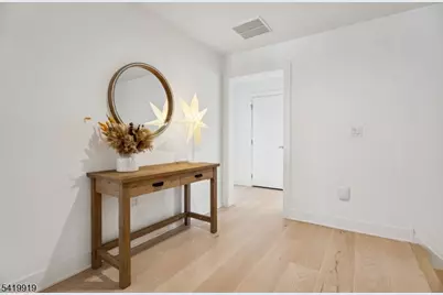 27 Brambling Road Carriages, Berkeley Heights Township, NJ 07922 - Photo 5