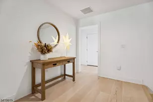 27 Brambling Road Carriages, Berkeley Heights Township, NJ 07922 - Photo 5