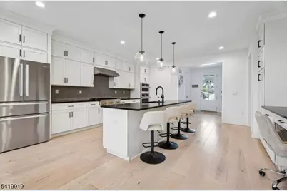 27 Brambling Road Carriages, Berkeley Heights Township, NJ 07922 - Photo 11