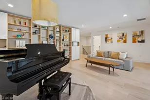 27 Brambling Road Carriages, Berkeley Heights Township, NJ 07922 - Photo 7