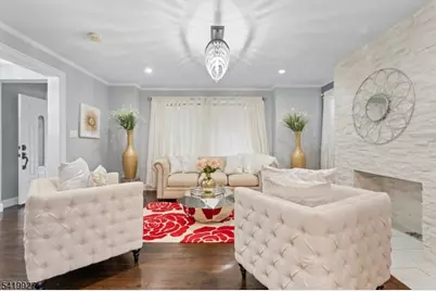 886-888 Degraw Ave, Newark, NJ 07104 - Photo 9