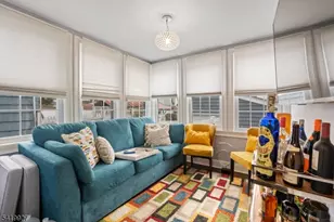 886-888 Degraw Ave, Newark, NJ 07104 - Photo 7