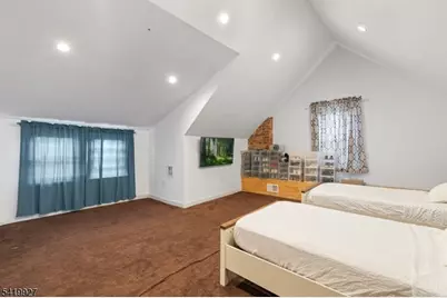 886-888 Degraw Ave, Newark, NJ 07104 - Photo 23