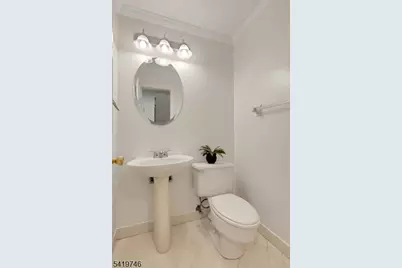 34 Lockley Ct, Mountain Lakes, NJ 07046 - Photo 13