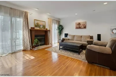 34 Lockley Ct, Mountain Lakes, NJ 07046 - Photo 9